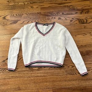 Brandy Melville V-neck Sweater Sz Small
